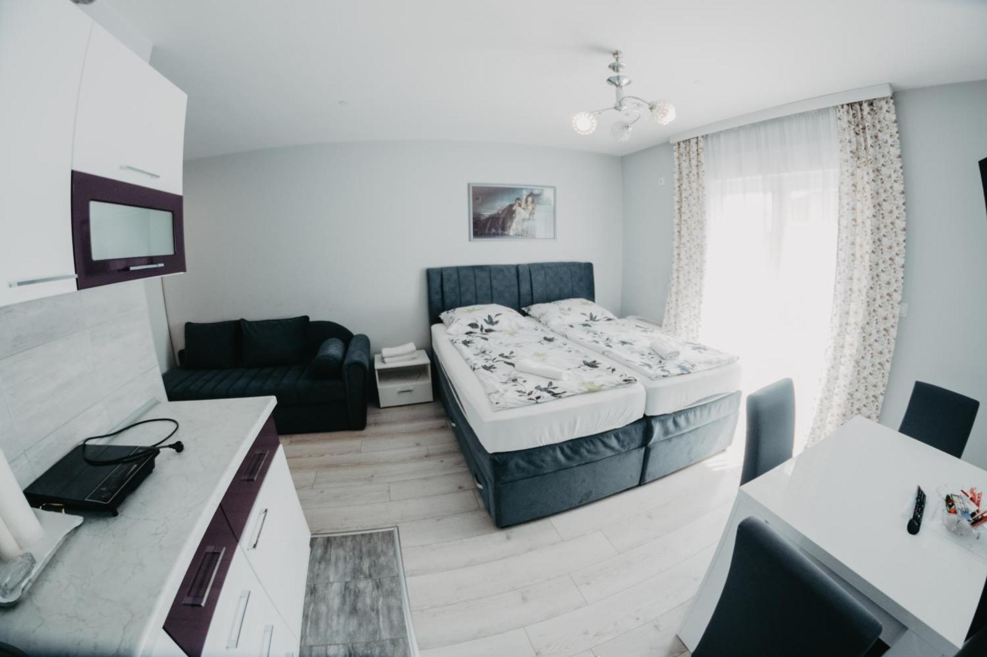 Prenociste Park Bed & Breakfast Modrica Exterior photo